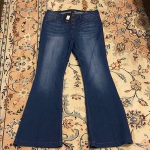 BNWT Fashion Nova High Waisted Flare Jeans